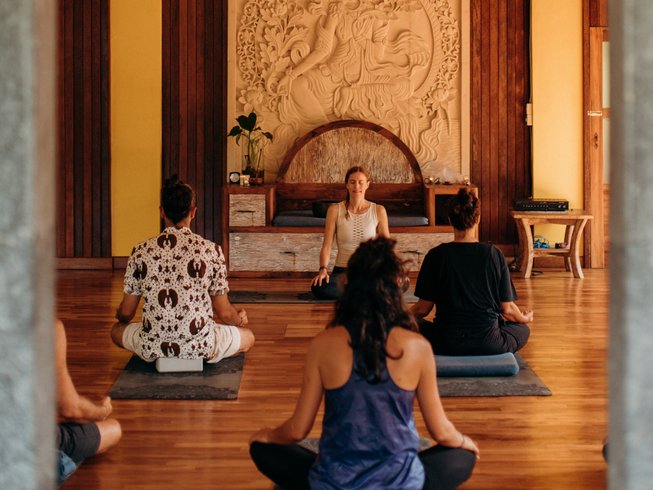 Top 10 Yoga Meditation Retreats in Bali
