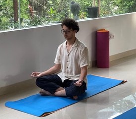 5 días de retiro de meditación y yoga junto al río en Rishikesh, India - Photo 3