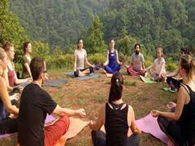 4 Days Traditional Yoga Practice and Nature Hike in Kathmandu, Nepal ...