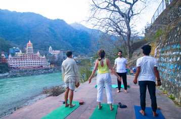 3 Day Wellness Retreat with Pranayama, Yoga, Meditation, and Nature Hiking in Rishikesh, India