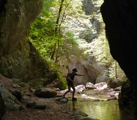 4 Day Walking Meditation and Yoga in Abruzzo National Park, Italy - Photo 2