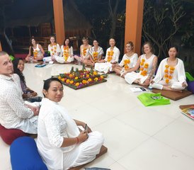 8 Tage 50-Stunden Traditionelle Hatha- und Ashtanga-Yogalehrer Ausbildung in Ubud, Bali, Indonesien - Photo 2