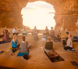 7 jours en stage de formation de professeur de yin yoga 60h avec les cinq éléments et thérapie fasciale à Ibiza, Espagne - Photo 3