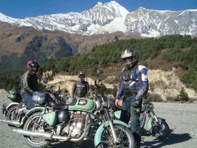 6 Day Kathmandu Rim Hill Guided Motorcycle Tour in Nepal: Mountain Views, Ancient Villages, Sunrise