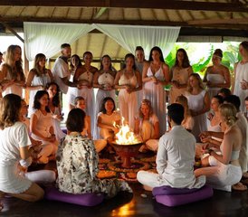 87-tägiger 50-Stunden Yoga-Philosophie-Lehrer-Ausbildungskurs in Bali, Indonesien - Photo 1