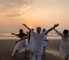 13 días de formación de profesora de terapia de yoga Yin de 100 horas en Goa, India - Photo 2