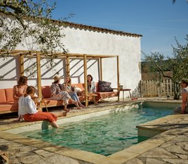 15 Day Goddess Women's Yoga Retreat in Barcelona, Spain - Photo 1