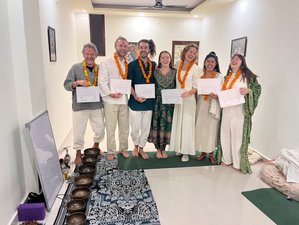 8 jours en formation de professeur de yin yoga et de sonothérapie à Rishikesh, Inde