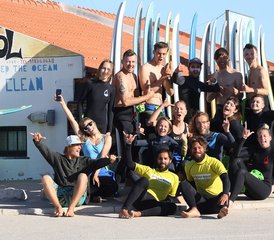 34 Tage Spannendes Surfcamp mit der Alex Surf School am Baleal Beach in Peniche, Portugal - Photo 1