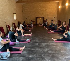 4 jours en stage « 3 amies 3 yogas » avec Blandine, Scylla et Agnès à Jonzac, France - Photo 3