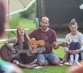 8 Tage Wochenspecial zum Bergyogafestival „Einfach Sein“ in Schladming, Österreich - Photo 5