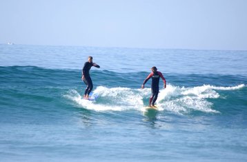 8 Tage Halbpension Surf Camp im Magischen Surf Resort in Aljezur, Algarve, in Portugal