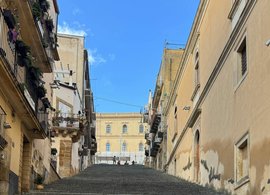 Caltagirone Retraites en Reizen