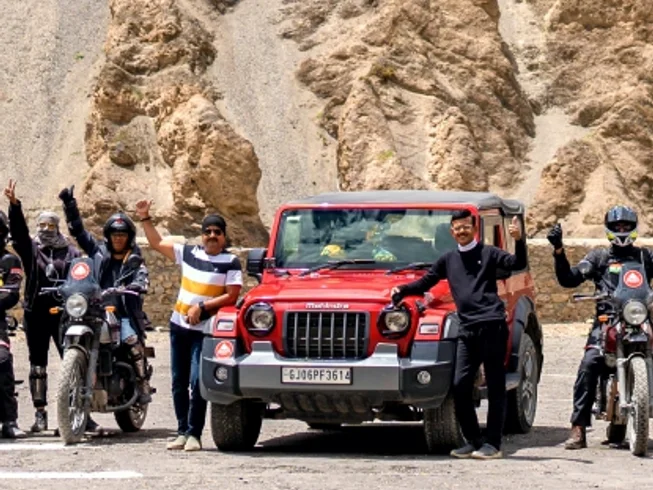 12 Day Ladakh Guided Motorcycle Tour in Indian Himalayas (Manali-Srinagar) photo 6
