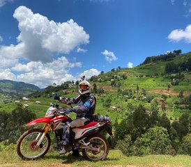 318 jours en stage de moto autour du lac Victoria et safari des Big 5 au Rwanda, en Tanzanie, au Kenya et en Ouganda - Photo 1