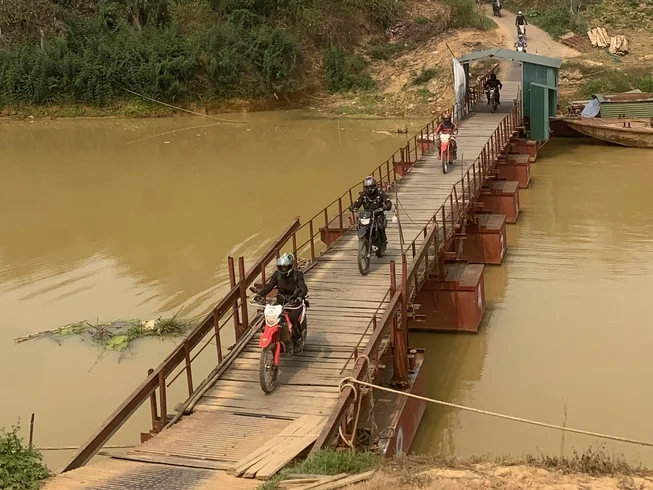 12 Day Guided Motorbike Tour in Vietnam with 2 Days on Cruise photo 4