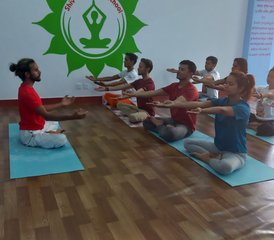 670 jours-500h en formation complète de professeur de yoga à Katmandou, Népal : votre voyage complet - Photo 1
