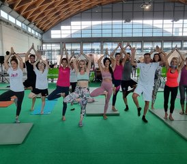 Formation hybride de 50 heures : formation de professeur de yin yoga en ligne à son rythme et stage en présentiel de 4 jours à Forino, Italie - Photo 4