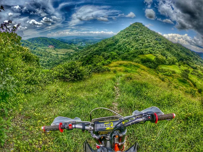 6 Day Ultimate Off-Road and Enduro Adventure Guided Motorcycle Tour in Costa Rica photo 2