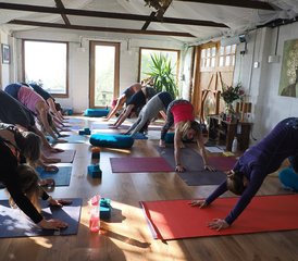 33 Tage Wochenend Yoga und Waldbaden Retreat im Wye Valley, Südwales, Vereinigtes Königreich - Photo 1