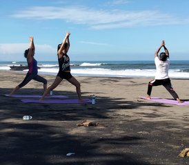 114 Tage Heiße-Quellen-, Bergtempel-Tour und Ruhiges Yoga-Retreat in Bali, Indonesien - Photo 1