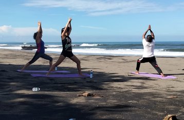 4 Tage Heiße-Quellen-, Bergtempel-Tour und Ruhiges Yoga-Retreat in Bali, Indonesien