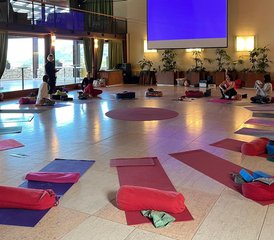4 Tage Yoga-, Aktiv- und Erholungsretreat am Gardasee, Italien: Yoga, Pilates, Tennis, Padel, Atmung - Photo 2