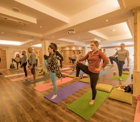 21 días de profesorado de yoga de 200 horas en Hatha, Ashtanga, meditación y respiración en Nepal - Photo 2