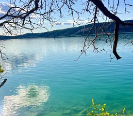 5 Día Retiro de Yoga y Eco-glamping en la Provenza, a Orillas del Lago Sainte-Croix, Francia - Photo 3