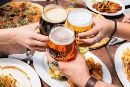 Niet-Residentiële Food and Beer Dagtocht in Praag Tsjechië