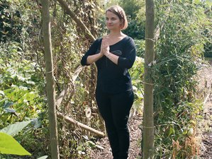 3 Days Massage and Yoga Retreat in Swindon, UK