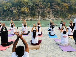 28 Tage 300-Stunden Intensive Multi Style Yogalehrer Ausbildung in Rishikesh