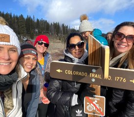 104-Daagse Divine Feminine Whole You Retreat met Workshops, HIIT-lessen en Yoga in Colorado, VS - Photo 1