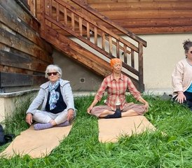 104 jours en grand week-end de yoga et randonnée bien-être à Saint-André-d’Embrun en France - Photo 1
