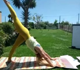 Formación online autodidacta de profesorado de yoga Vinyasa, Hatha y restaurativo de 300 horas con 30 horas en directo - Photo 5