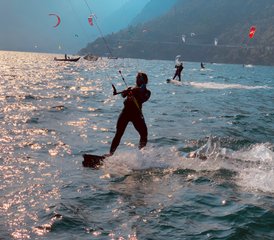 3-Daagse Kitesurfvakantie met Kitehuur en Begeleiding in Malcesine, Gardameer, Italië - Photo 5