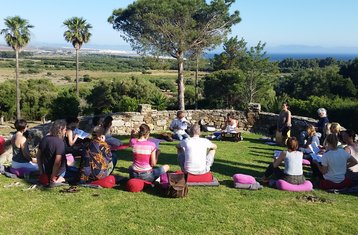 8 días de retiro de yoga y senderismo en la Costa de la Luz en Tarifa, Andalucía, España