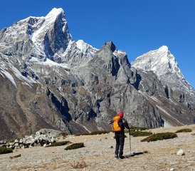 915 Tage Everest Base Camp Trek mit Yoga in Nepal - Photo 1