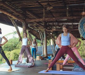 121 Tage 200-Stunden Multi-Stil Yogalehrer Ausbildung an 2-3 Destinationen auf Bali - Photo 1