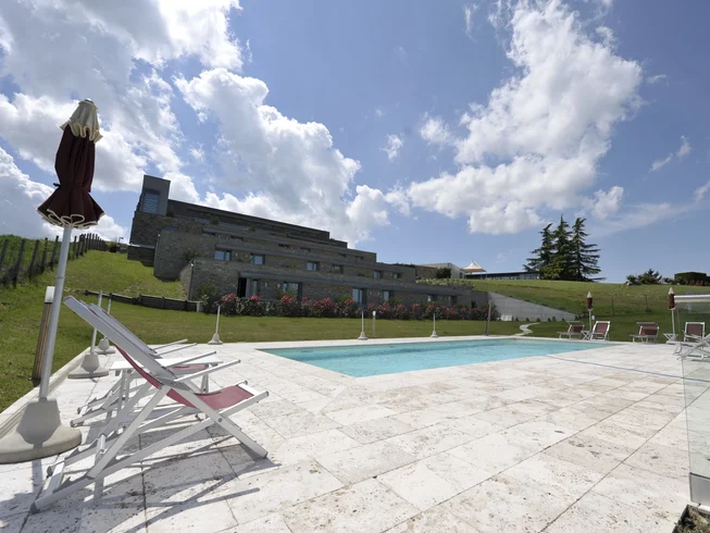 6 Day Self-Guided Vespa Motorcycle Holiday in Piedmont, Italy photo 4