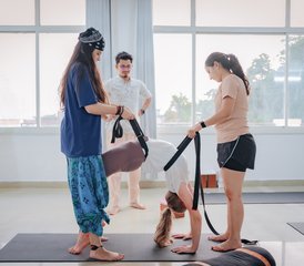 030 jours et 300 heures de Hatha, Ashtanga, Vinyasa, Yin, Ayurveda, Thérapie et Soins sonores à Rishikesh, India - Photo 1