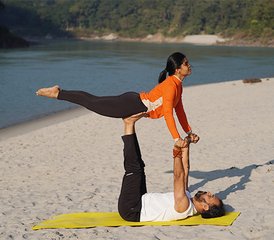 96 Tage Ihr Tor zur Erneuerung Yoga Retreat in Rishikesh, Indien - Photo 1