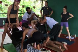 10 jours de bien-être ayurvédique en stage de méditation et yoga holistique sur la plage de Varkala, Inde