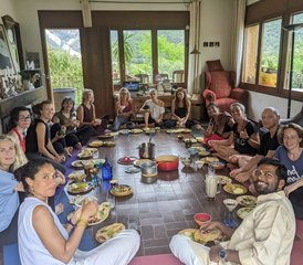 Online 36-urige Zelfgestuurde Gecertificeerde Korte Yoga Vrijwilligerscursus met 16 uur Live Sessies - Photo 4