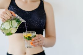 Detox Retreats und Reisen