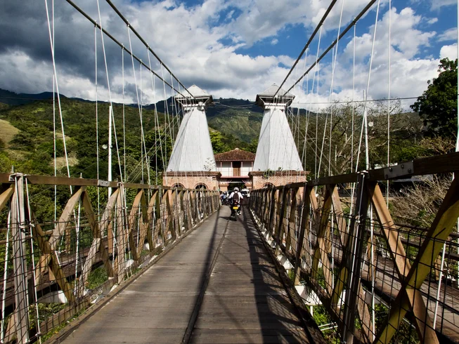 4 Day Guatape Mud n' Mountains: Off-Road Advanced Jungle Motorcycle Tour in Colombia photo 10