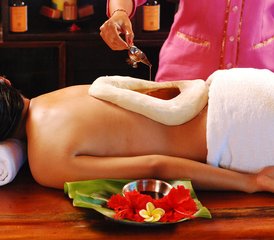 74 días de retiro relajante de tratamientos ayurvédicos, meditación y yoga en Buleleng, Bali, Indonesia - Photo 1