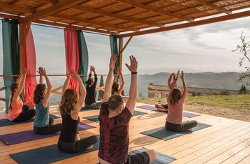 5 Day Yoga, Fitness, and Hiking Multisport Retreat in the Heart of Tuscany, Italy