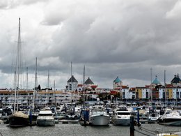 Faro Retreats und Reisen