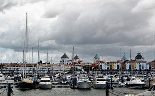 Faro Retreats und Reisen